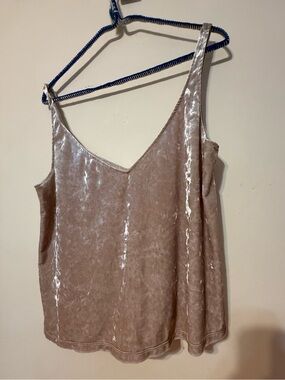 Velvet V-Neck Women's Tank Top in Blush